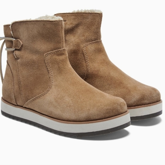 Merrell Shoes - Merrell Juno Bluff waterproof Boot, size 10, tan